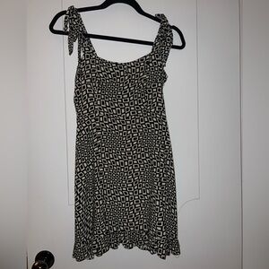 Black & White pattern dress